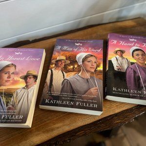 Kathleen Fuller- Hearts of Middlefield 3 book set